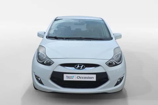 Hyundai ix20 (2012) thumbnail 2