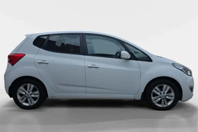 Hyundai ix20 (2012) thumbnail 4