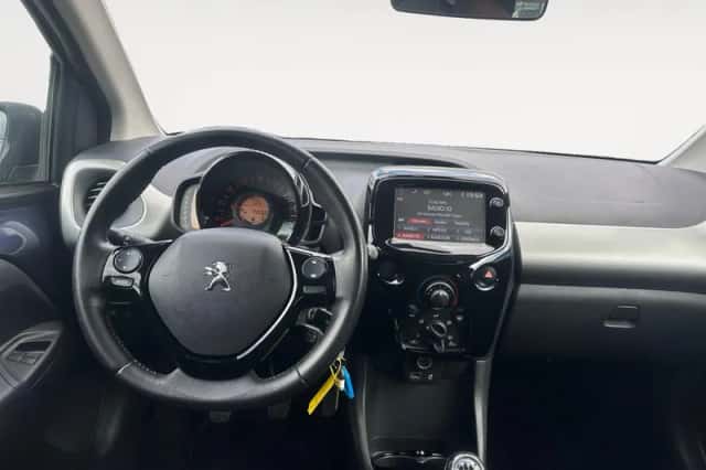 Peugeot 108 (2017) thumbnail 12