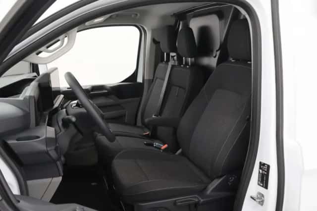 Ford E-Transit Custom (2026) thumbnail 11