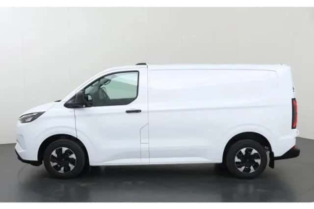 Ford E-Transit Custom (2026) thumbnail 5