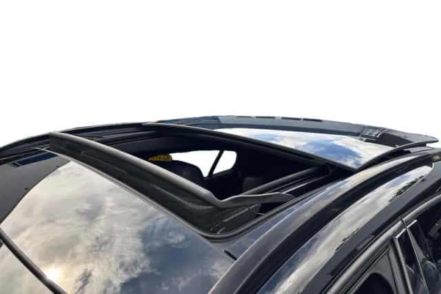 Mercedes-Benz GLA (2020) thumbnail 2