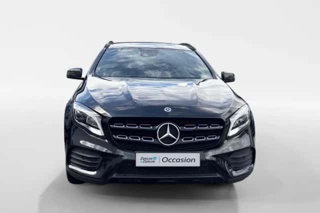 Mercedes-Benz GLA (2020) thumbnail 3