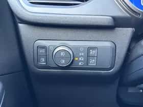 Ford Kuga (2023) thumbnail 13