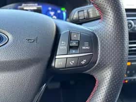 Ford Kuga (2023) thumbnail 15