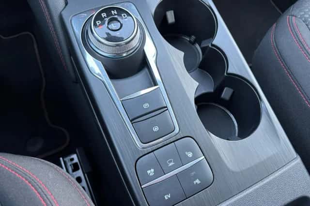 Ford Kuga (2023) thumbnail 21