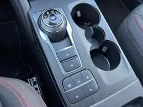 Ford Kuga (2023) thumbnail 21
