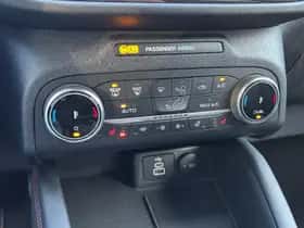 Ford Kuga (2023) thumbnail 27