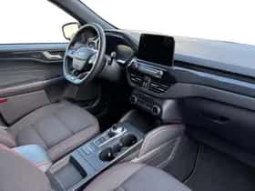 Ford Kuga (2023) thumbnail 28
