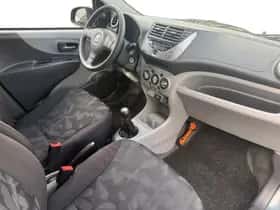 Suzuki Alto (2011) thumbnail 14