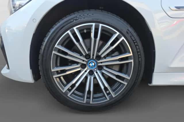 BMW 3-Serie (2022) thumbnail 2