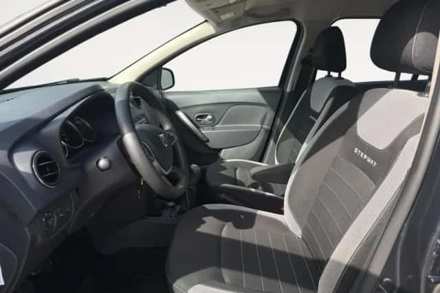 Dacia Sandero Stepway (2017) thumbnail 12