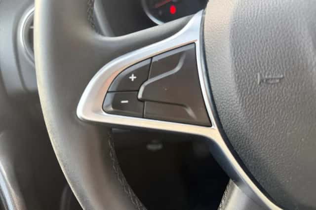 Dacia Sandero Stepway (2017) thumbnail 14