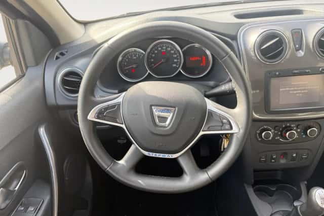 Dacia Sandero Stepway (2017) thumbnail 9