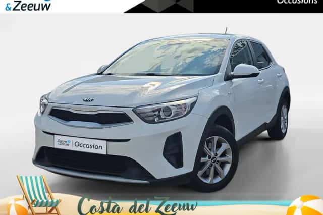 Kia Stonic (2017) thumbnail 1
