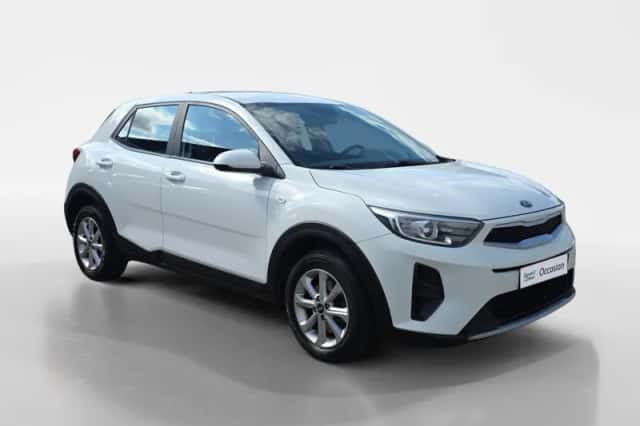 Kia Stonic (2017) thumbnail 3
