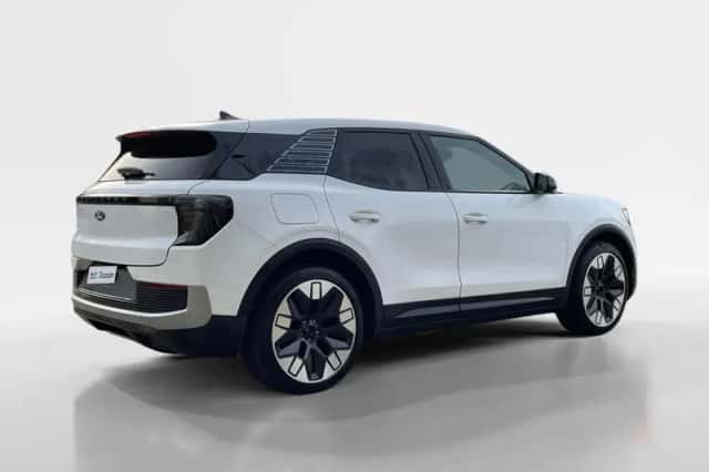 Ford Explorer (2026) thumbnail 2