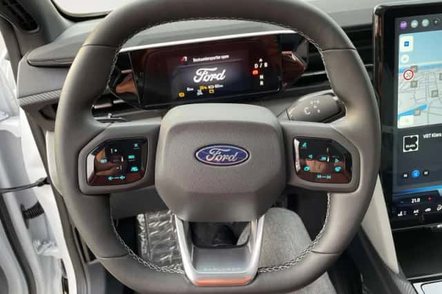 Ford Explorer (2026) thumbnail 14