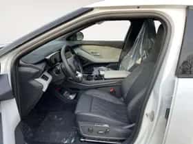 Ford Explorer (2026) thumbnail 4