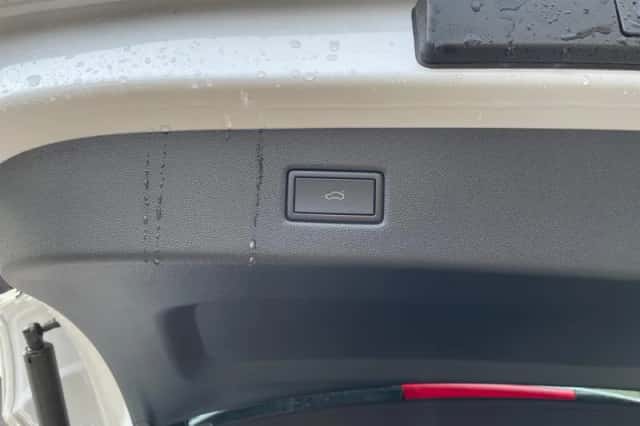 Ford Explorer (2026) thumbnail 5