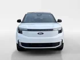 Ford Explorer (2026) thumbnail 6
