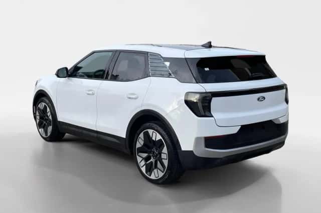 Ford Explorer (2026) thumbnail 9