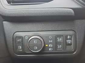 Ford Kuga (2023) thumbnail 15