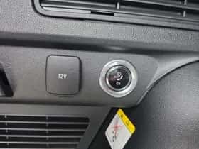 Ford Kuga (2023) thumbnail 28