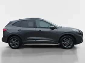 Ford Kuga (2023) thumbnail 4