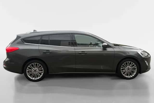 Ford Focus (2019) thumbnail 4