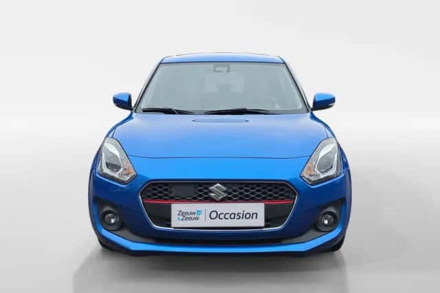 Suzuki Swift (2018) thumbnail 2