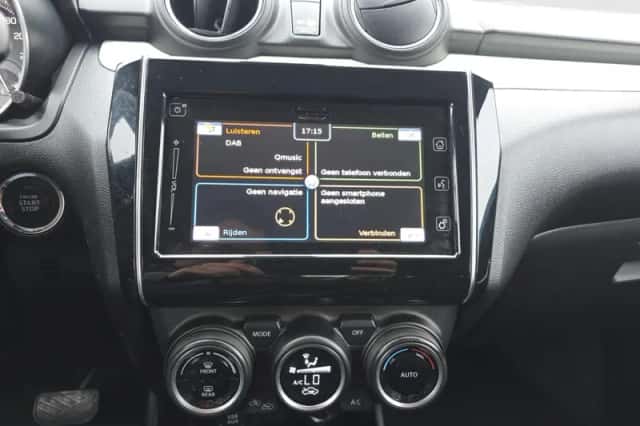 Suzuki Swift (2018) thumbnail 18
