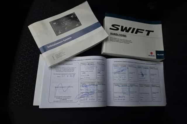 Suzuki Swift (2018) thumbnail 25