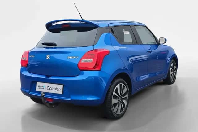 Suzuki Swift (2018) thumbnail 5