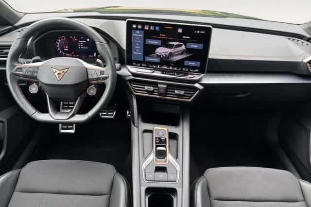 CUPRA Leon (2025) thumbnail 13