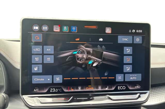 CUPRA Leon (2025) thumbnail 23