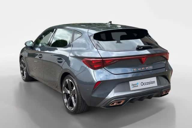 CUPRA Leon (2025) thumbnail 8