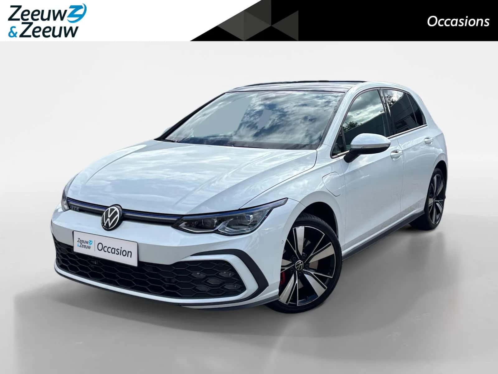 Volkswagen Golf (2021) — foto 1