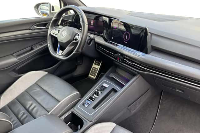 Volkswagen Golf (2021) thumbnail 11