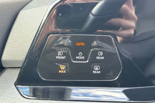 Volkswagen Golf (2021) thumbnail 13