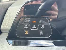 Volkswagen Golf (2021) thumbnail 13