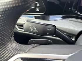 Volkswagen Golf (2021) thumbnail 18