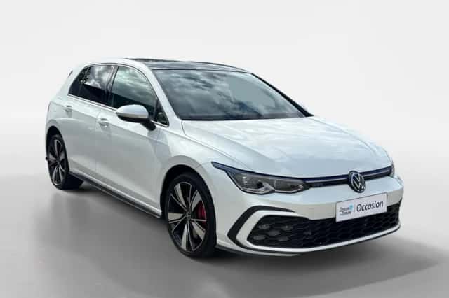 Volkswagen Golf (2021) thumbnail 4