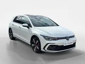 Volkswagen Golf (2021) thumbnail 4
