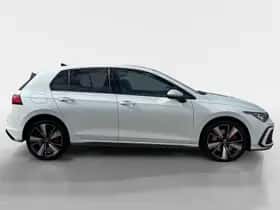 Volkswagen Golf (2021) thumbnail 5