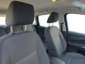 Ford C-Max (2017) thumbnail 12