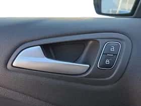 Ford C-Max (2017) thumbnail 14