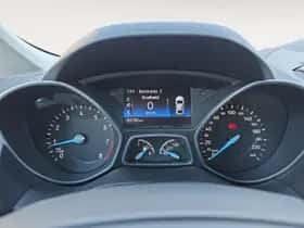 Ford C-Max (2017) thumbnail 18