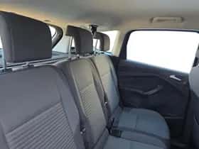 Ford C-Max (2017) thumbnail 27