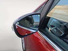 Ford C-Max (2017) thumbnail 29